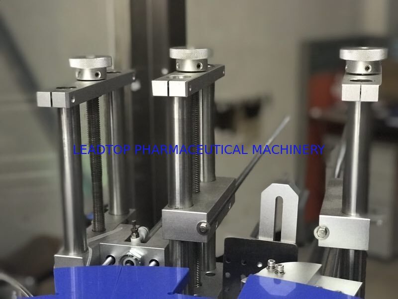 Type vertical machine de cartonnage semi automatique pharmaceutique de machines de développement