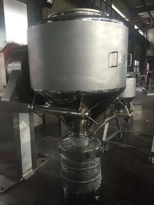 Bon prix Mélangeur pharmaceutique automatique/semi automatique de poubelle de machine de poudre de mélangeur en ligne